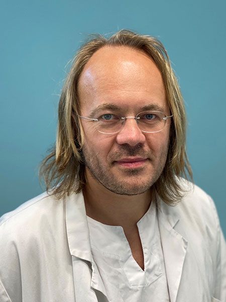 Dr Maxime Delhelle